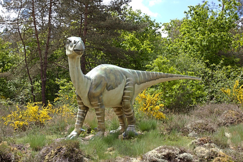 parc de prehistoire bretagne hdr france frankrijk themapark dino dinosaurussen dinosaurus zoo tyrannosaurus rex